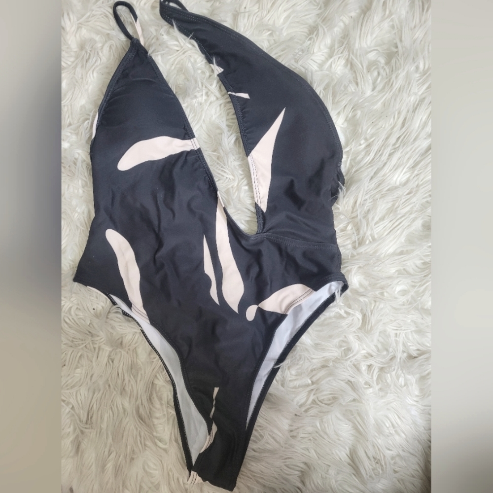 Marysol.Boutique Bathingsuit Black Marble Sleeveless Thong Women's - Picture 3 of 4